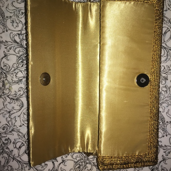 Gold Beaded Purse - Picture 2 of 5